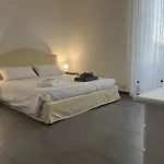 Sunny House, Piazza Repubblica Cagliari