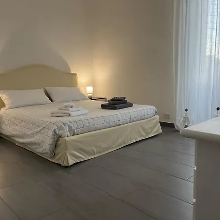 Sunny House, Piazza Repubblica Cagliari