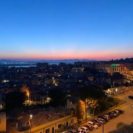 Апартаменты Sunny House, Piazza Repubblica Кальяри