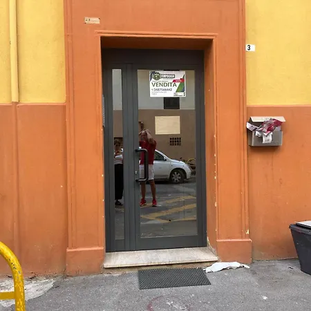 Sunny House, Piazza Repubblica Apartmán Cagliari